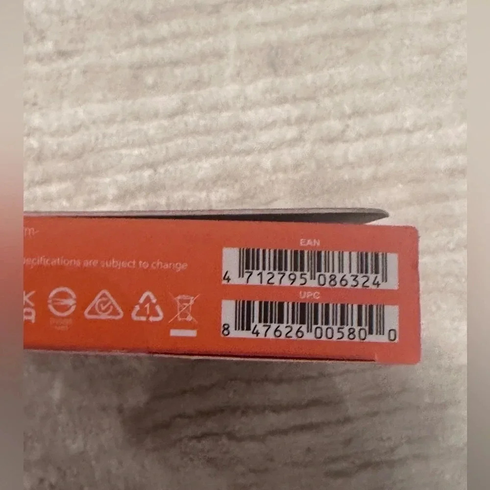 NEW j5create - 4K60 Elite USB-C Triple-Monitor 10Gbps Mini Dock - Space Grey - Picture 4 of 12